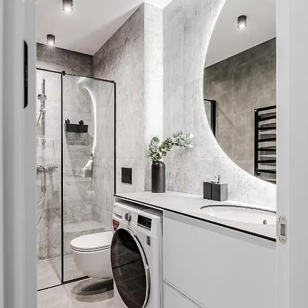 Апартаменты Luxurious In Old Town By Reside Baltic Вильнюс
